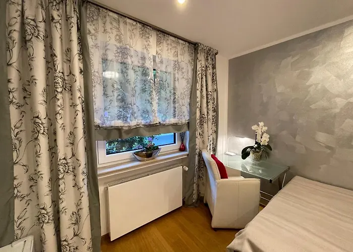 Airport Waldblick Проживание в семье Кёльн